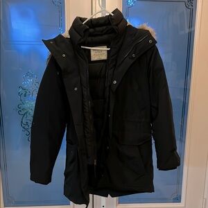 Abercrombie & Fitch Black Fall/Winter Jacket Faux Collar Size Small EUC